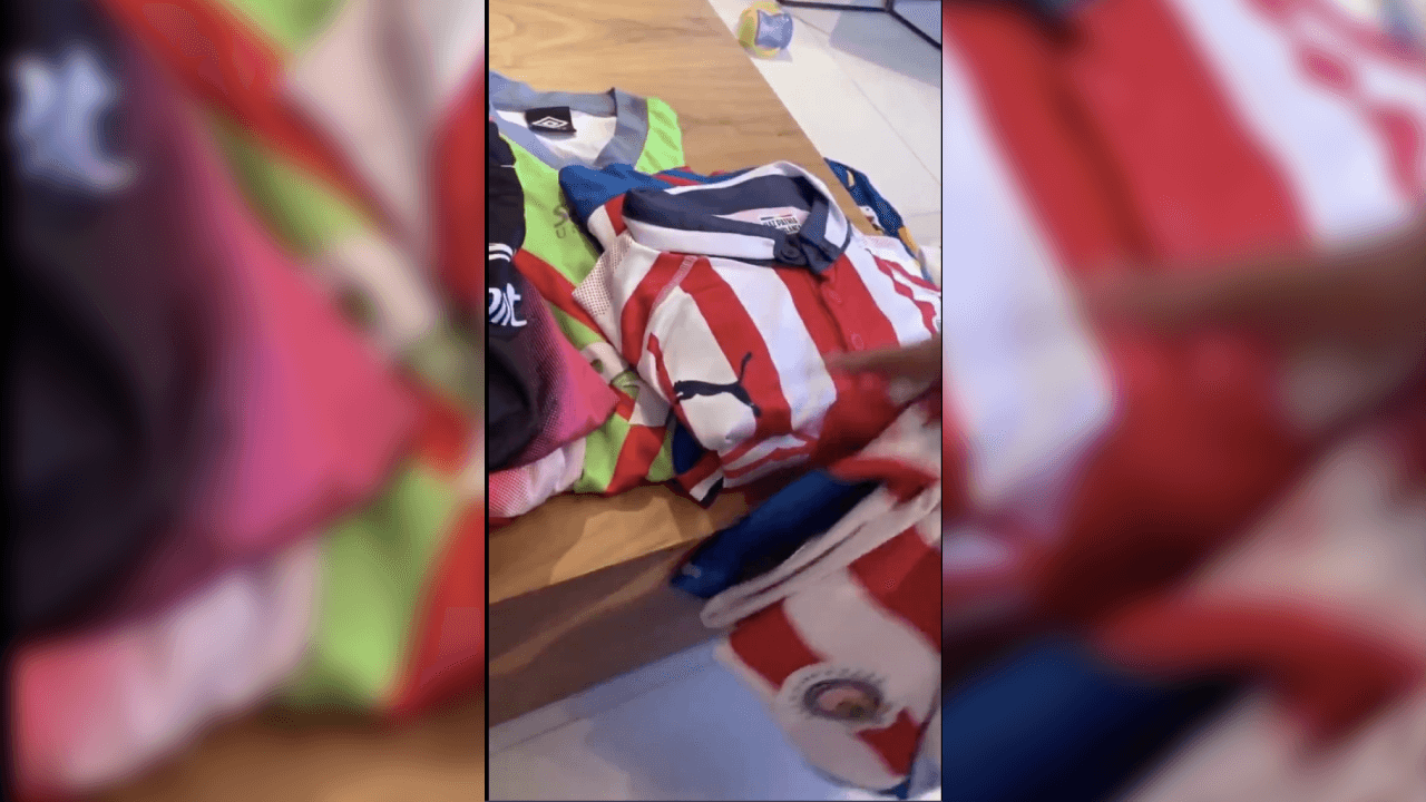 ¡Impresionante! Así se destaca la imponente colección del defensor mexicano.