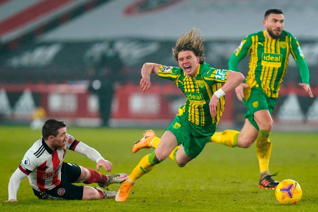 En duelo de ‘sotaneros’, Sheffield United venció como local al Albion 2-1; cierran la jornada con 11 y 12 unidades, respectivamente.