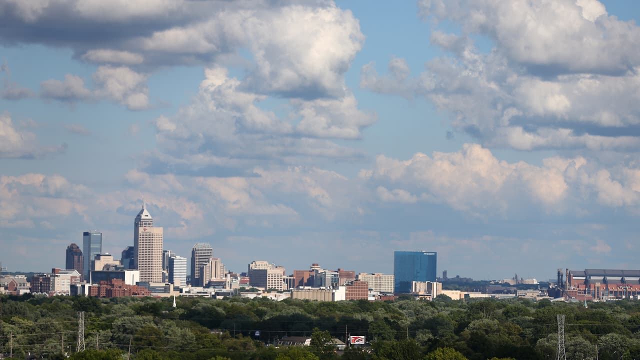 <b>2. Indianapolis, Indiana</b>:
<br>Indanapolis solo superó a Salt Lake City en sus niveles de contaminación ambiental, pero aún así es la segunda ciudad con menos estrés en la nación.