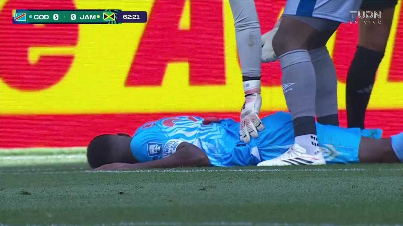 ¡El escalofriante pisotón en la espalda en el Congo vs. Jamaica!