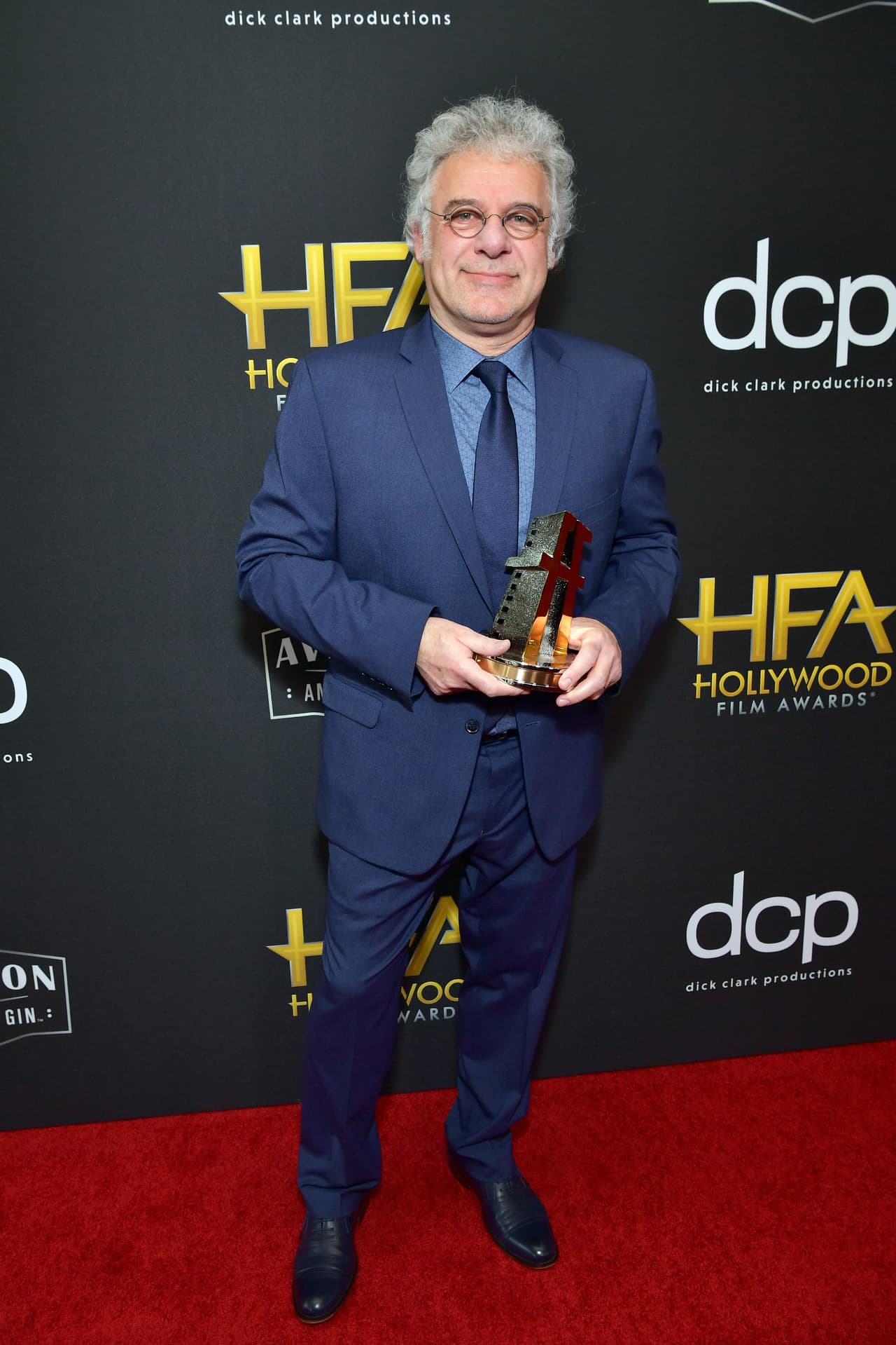 <b>Efectos visuales:</b> 'Avengers: Endgame', Dan DeLeeuw, Russell Earl, Matt Aitken y Dan Sudick; 'The Irishman', Pablo Helman (foto), Leandro Estebecorena, Nelson Sepulveda-Fauser y Stephane Grabli; 'The lion king' ('El rey león'), Robert Legato, Adam Valdez, Andrew R. Jones y Elliot Newman; '1917', Guillaume Rocheron, Greg Butler y Dominic Tuohy y 'Star Wars: The rise of Skywalker' ('Star Wars: Episodio IX - El ascenso de Skywalker') Roger Guyett, Neal Scanlan, Patrick Tubach y Dominic Tuohy.