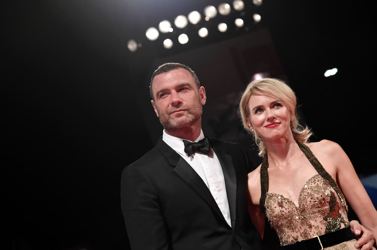 Naomi Watts y Liev Schreiber anunciaron su separación por medio de un comunicado.