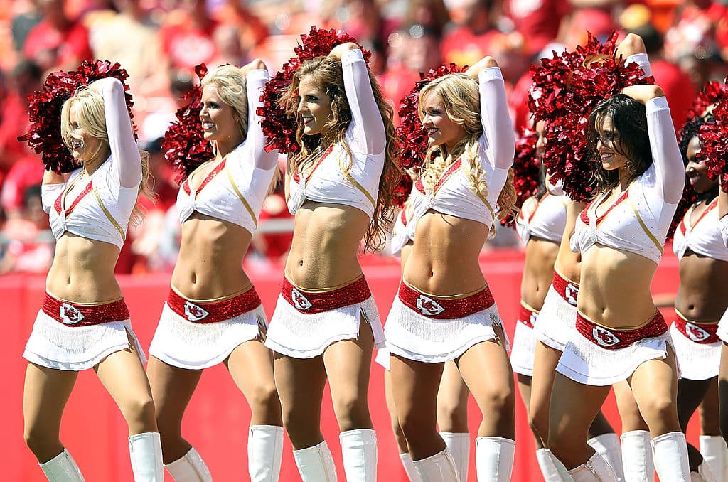 Kansas City Chiefs es un equipo sólido en ambos lados de la pelota y buscaran alcanzar el Super Bowl con el ánimo de sus fieles porristas