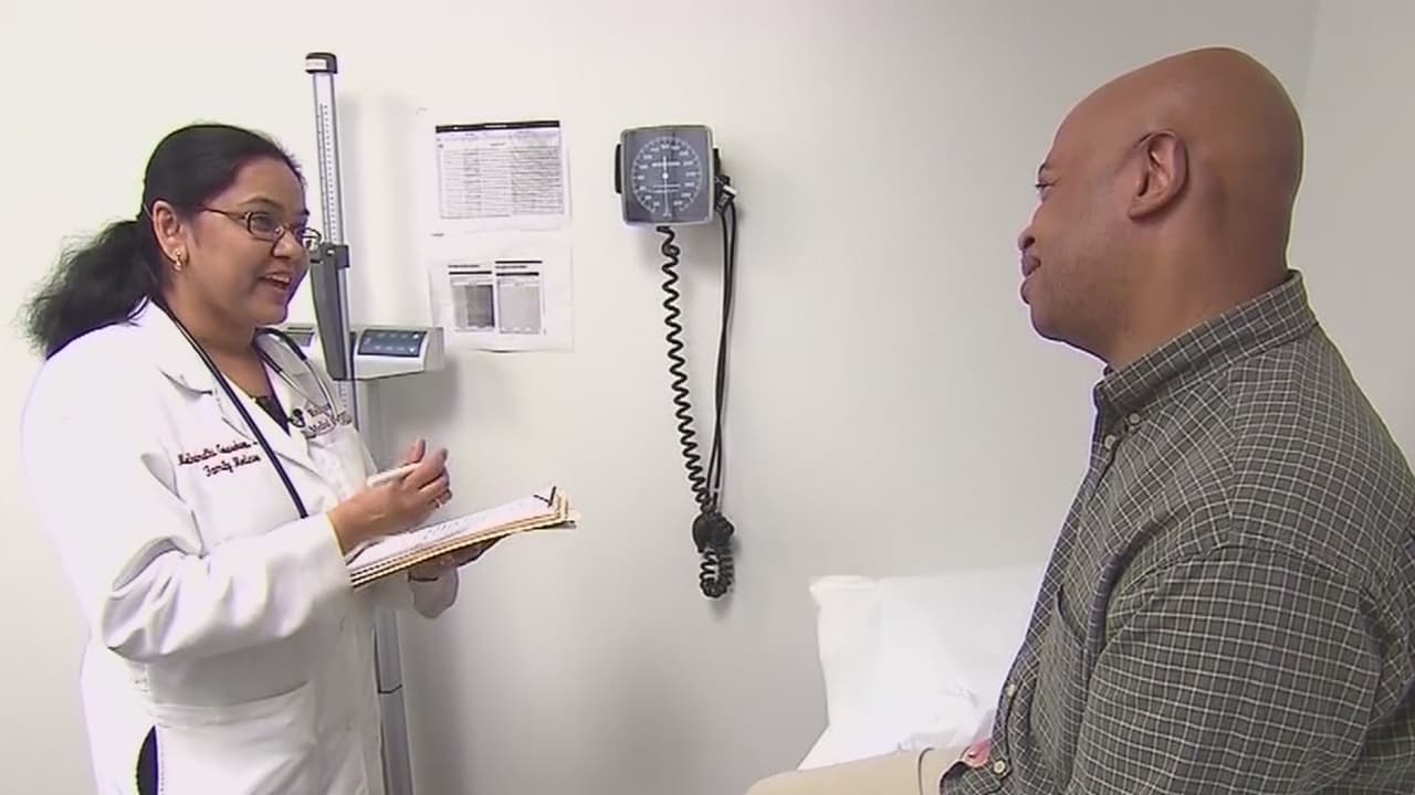 Neoyorquinos tendrán hasta mañana para solicitar seguro médico asequible 