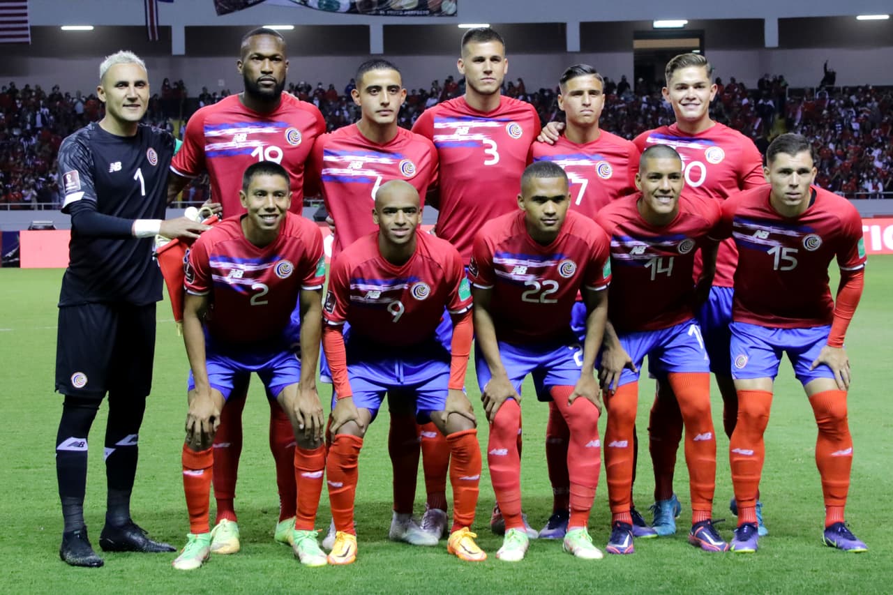 Costa Rica amarró el Repechaje ante su gente en San José al derrotar 2-0 a Estados Unidos y mandarlos al tercer puesto de la clasificación de Concacaf.