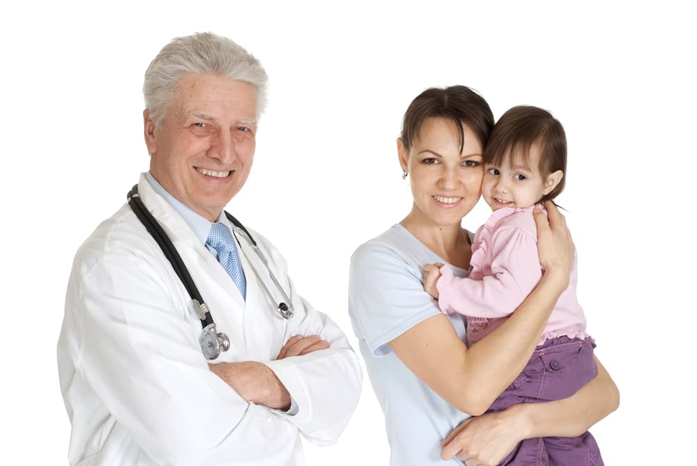 Para contrarrestar el miedo a tu propia salud programa una visita con tu médico para efectuarte una evaluación general que te dará una gran paz mental, si no lo has hecho aún, y si padeces alguna condición pues en vez de lamentarte actúa, siguiendo un estilo de vida adecuado, controlando tu peso, practicando actividades físicas, recreando tu mente. Esto hará que al sentirte mejor empieces a mirarlo todo con una óptica diferente. Lo mismo se aplica a quienes amas.