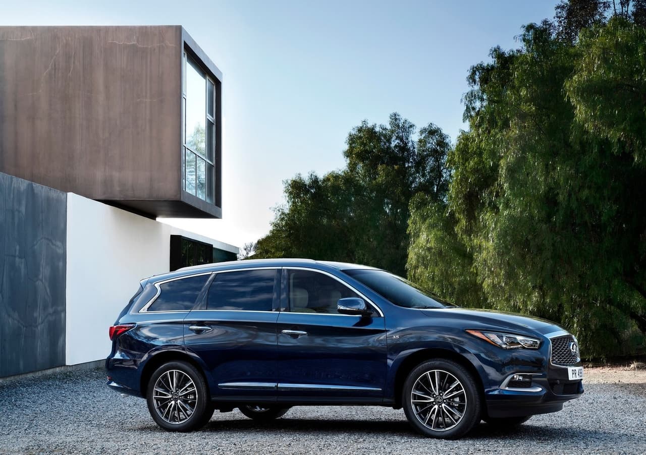 <h3 class="cms-H3-H3"><b>9. INFINITI QX60</b></h3>
<br>
<br>
<b>Precio promedio tras 3 años de uso: </b>$25,967
<br>
<b>Depreciación promedio tras 3 años de uso:</b> 51.0%
<br>
<b>Diferencia de precio con modelo nuevo:</b> $27,078