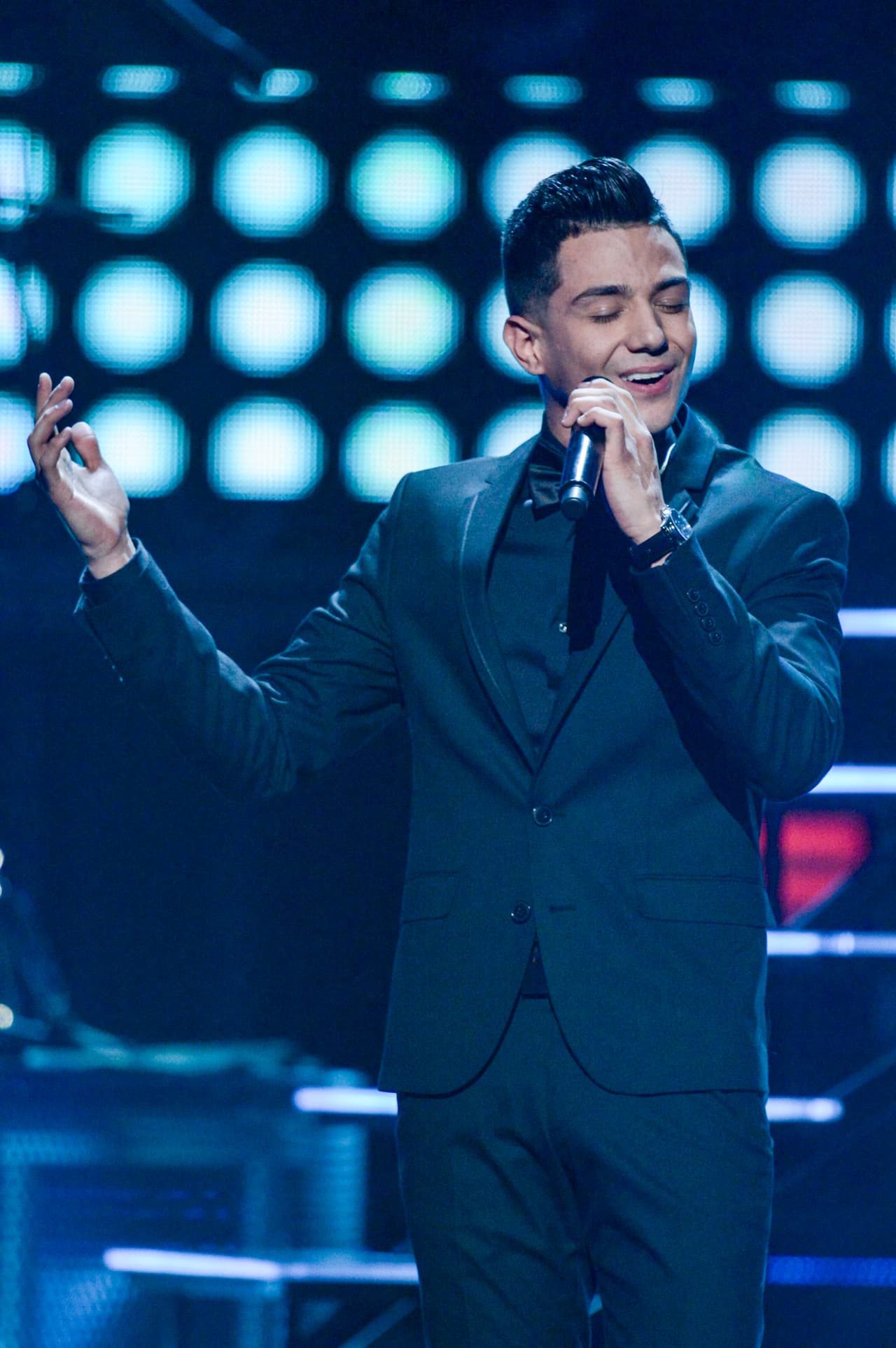 Y Luis Coronel, con todo el 'feeling' del mundo, fue otra de ellas.