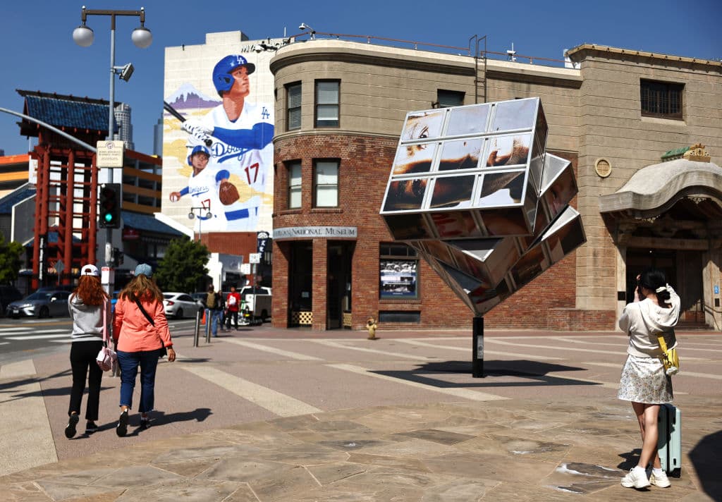 Caminar por la zona sin notar el mural parecería imposible.