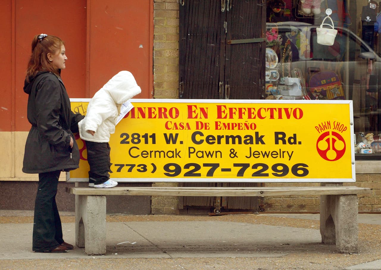 Un tercio de los hispanos dice ser discriminado al buscar empleo y vivienda