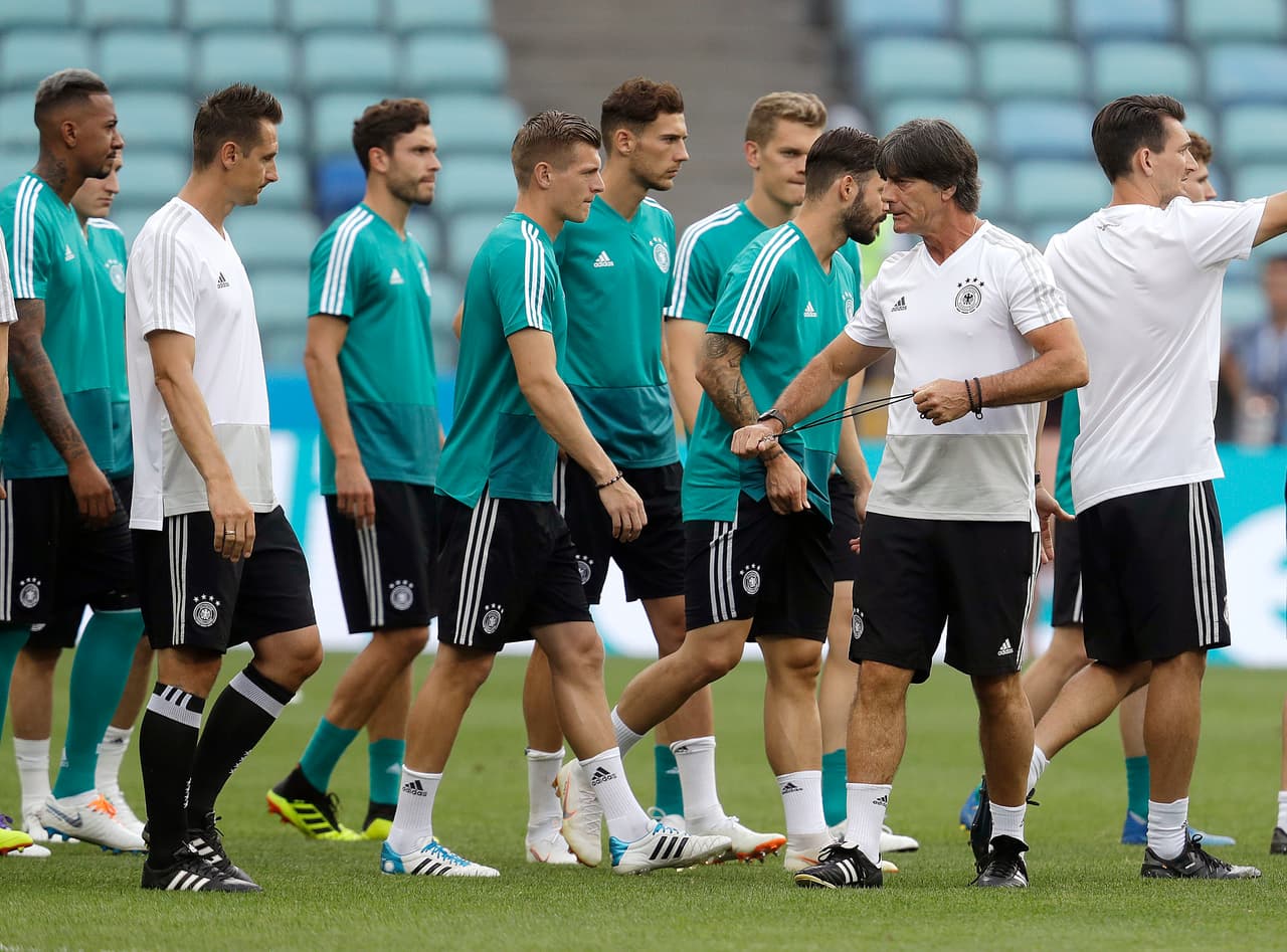 Usualmente serios los alemanes, en este último entrenamiento en Sochi se les notó muy concentrados en el trabajo. Estas son buenas señales para los aficionados germanos.
