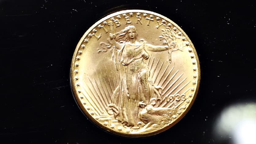 La sorprendente historia de "la moneda más famosa del mundo" subastada en $18.9 millones