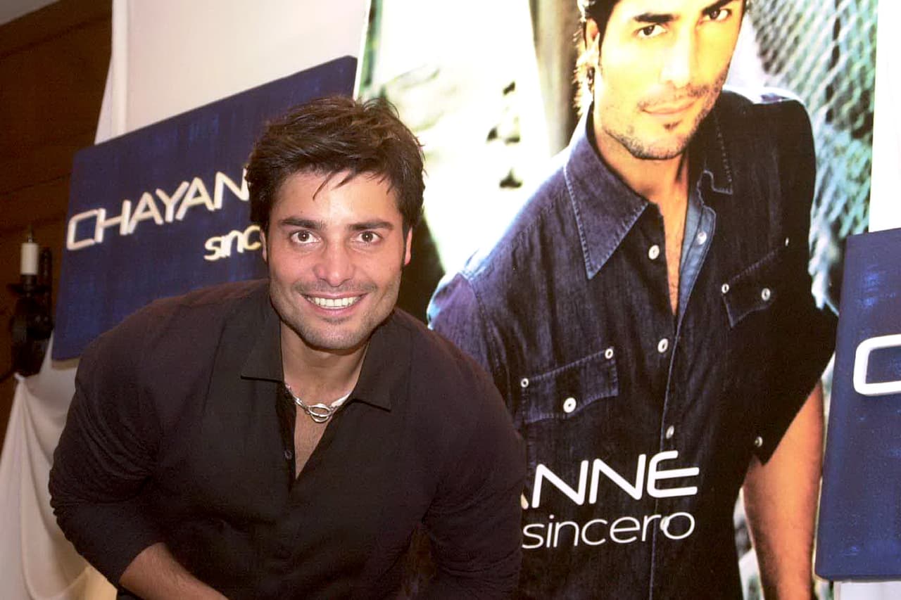 <b>Chayanne</b>
<br>El cantante, compositor, bailarín y actor originario de Puerto Rico puede presumir de ser uno de los artistas latinos más queridos en el mundo.