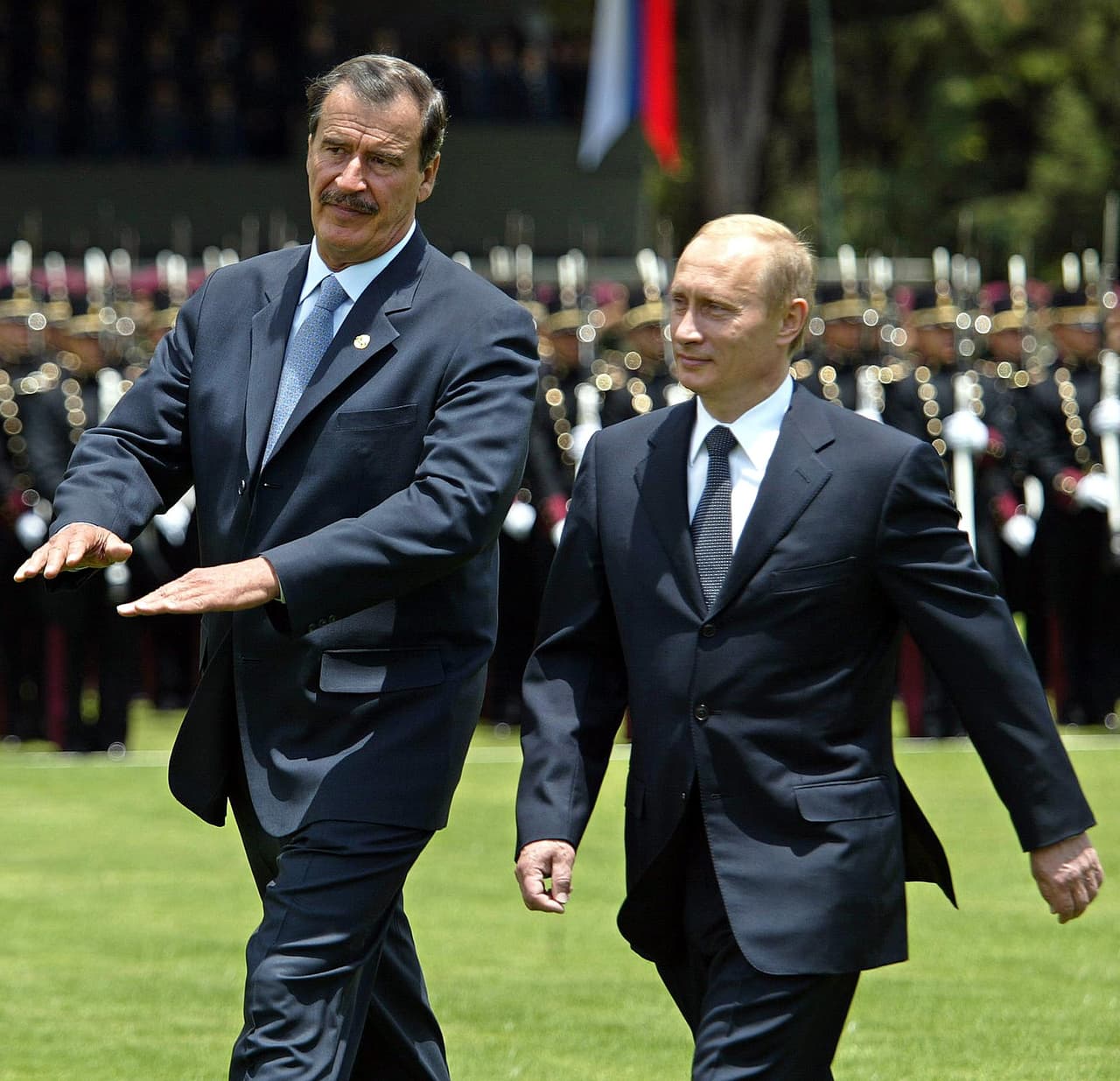 En junio de 2004, Vladimir Putin viajó a México con la finalidad de fortalecer las relaciones económicas y políticas de Rusia con el gobierno del entonces presidente Vicente Fox. (Foto: Alfredo Estrella / AFP / Getty Images).