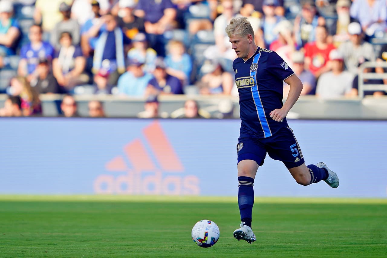 Defensor - JAKOB GLESNES (Philadelphia Union)
<br>