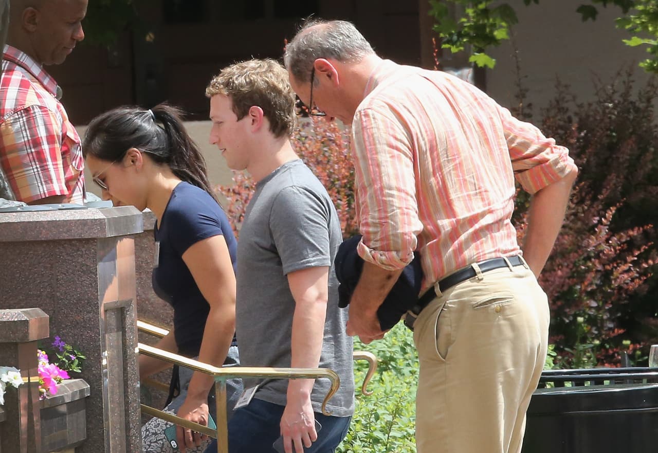 Su repuesta fue “tomaría un trabajo en Facebook”.