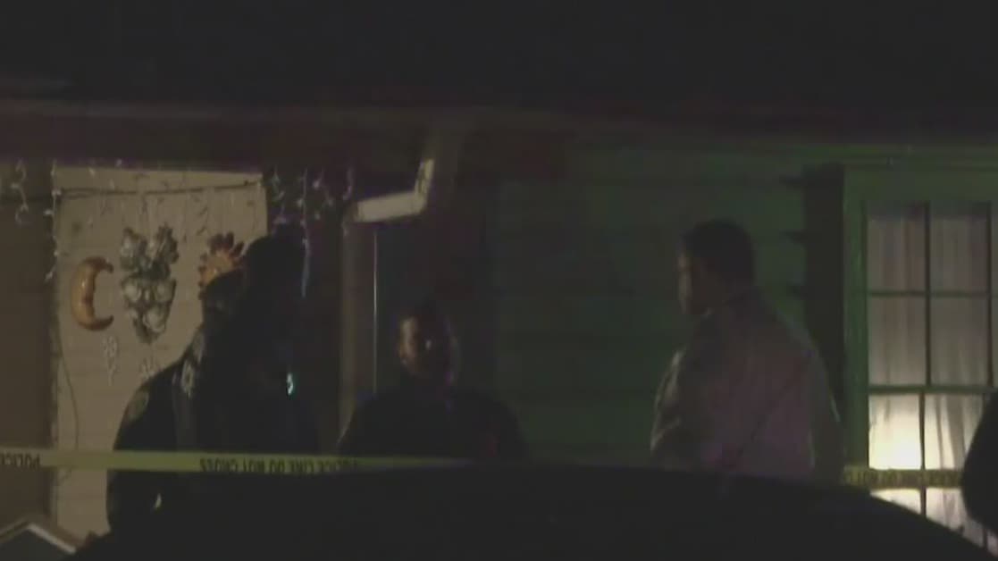 El Departamento de 
<b><a href="https://www.univision.com/temas/policia">Policía</a></b> de 
<b><a href="https://www.univision.com/temas/houston">Houston</a></b> (HPD) recibió el reporte de un tiroteo en una vivienda ubicada en la cuadra 11700 de Segrest Road el lunes alrededor de las 6:55 pm. Dentro de la casa se encontraba un menor, de 12 años, que resultó ileso.