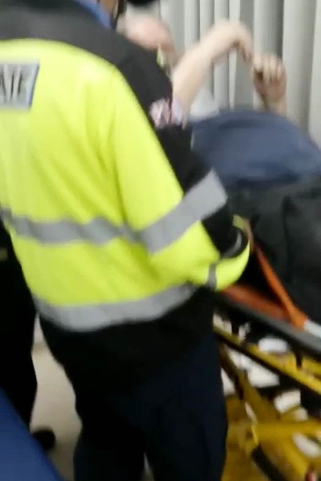 En medio de esto, 
<b><a href="https://www.univision.com/famosos/meghan-markle-entrevista-oprah-winfrey-enfermara-padre" target="_blank">Samantha Markle, media hermana de Meghan</a></b>, la acusó de "negligencia" por la situación de salud que atraviesa su padre. 
<br>