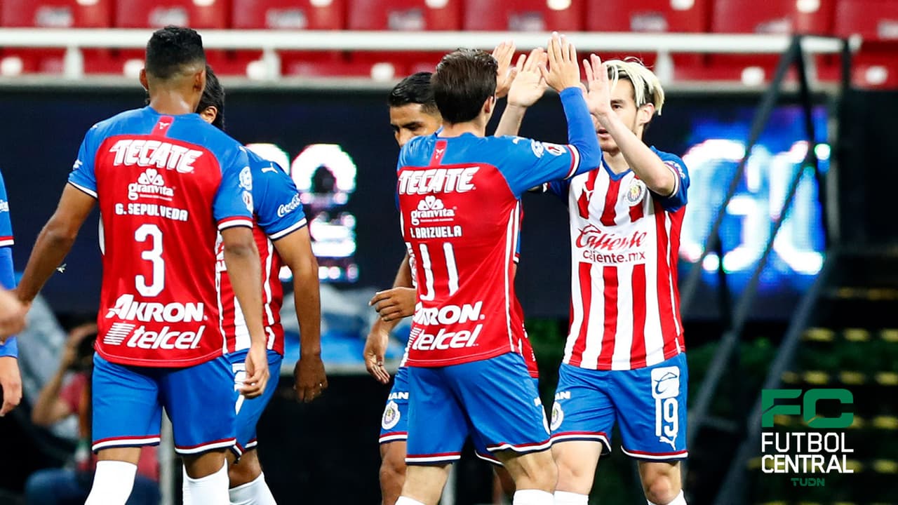 Jesús Angulo estará en la banca de Chivas hoy contra León