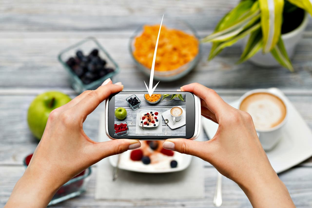 Por qué tomar fotos de lo que comes también puede ser sano
