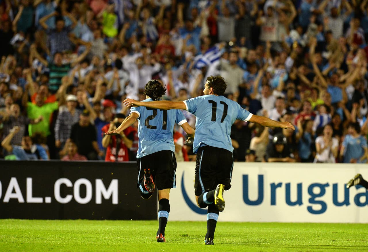 Uruguay gana con jerarquía un disputado partido a Panamá