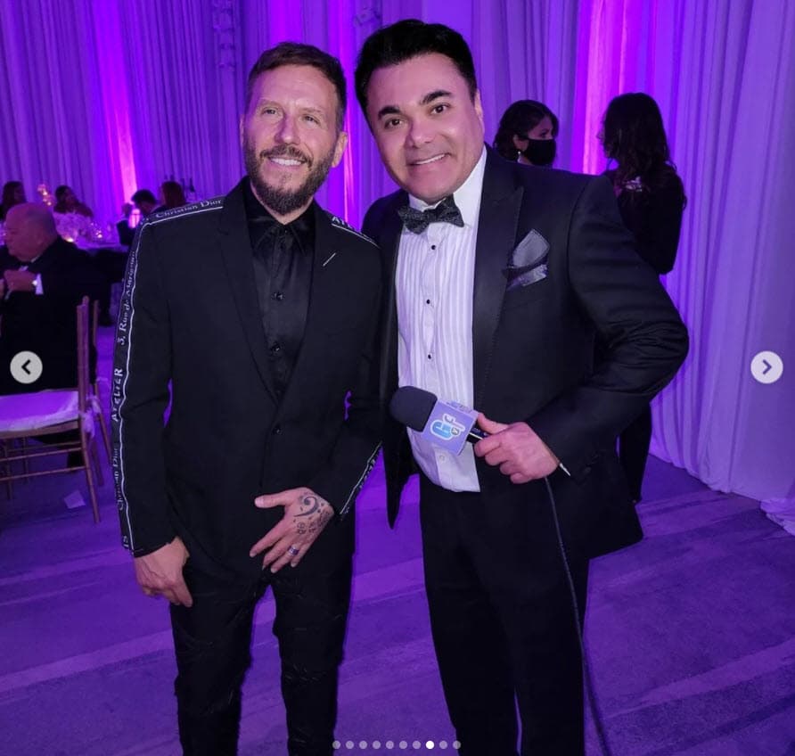 <b>Noel Schajris</b>, quien formó parte del dúo Sin Bandera, fue el encargado de amenizar de manera romántica parte de la velada para los recién casados y sus invitados. 
<br>