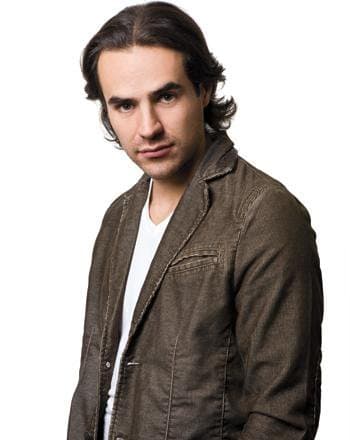 En 2005 Jorge Poza se incorporó al programa, ahora bajo el mando de Carmen Armendariz. Uno de los momentos más recordados fue cuando el actor entrevistó a su entonces esposa, Mayrín Villanueva, y ambos juraron amarse, en medio de rumores de una posible separación y de una supuesta infidelidad por parte de la actriz con el actor Eduardo Santamarina. Rumores que días después de la entrevista se confirmarían.