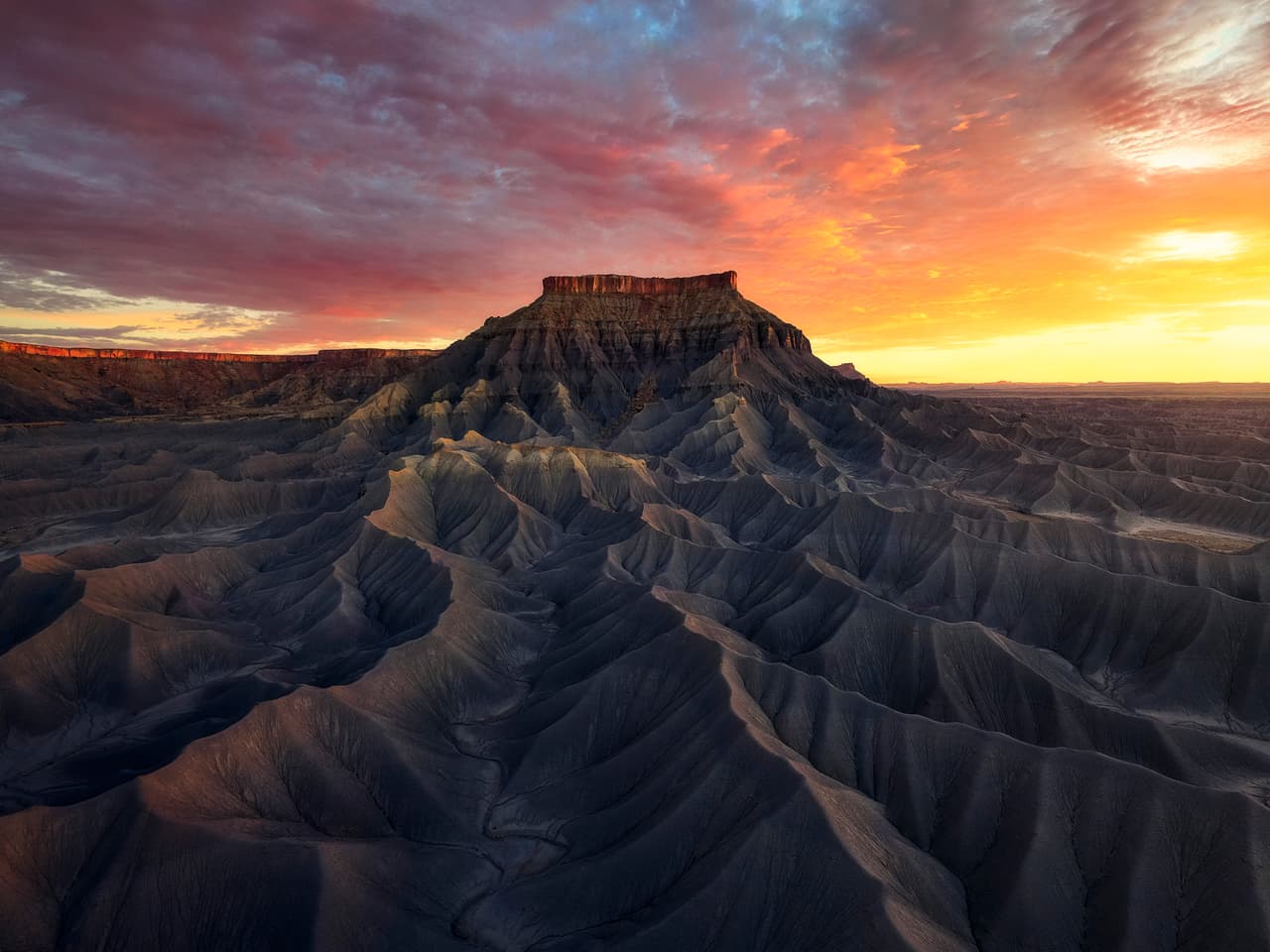 North Caineville Mesa, Parque Nacional Capitol Reef, Utah, EEUU.