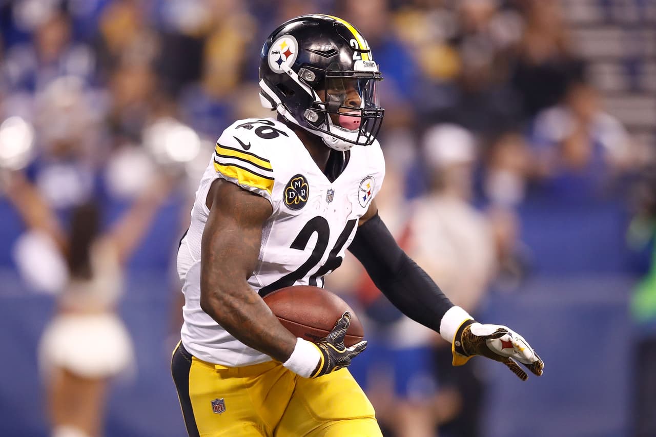 AB no es suficiente: Raiders también pretenden a Le’Veon Bell
