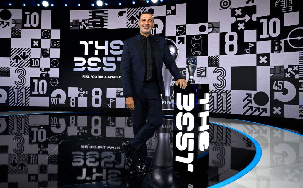 Ruud Gullit al inicio de la transmisión de los premios The Best FIFA.