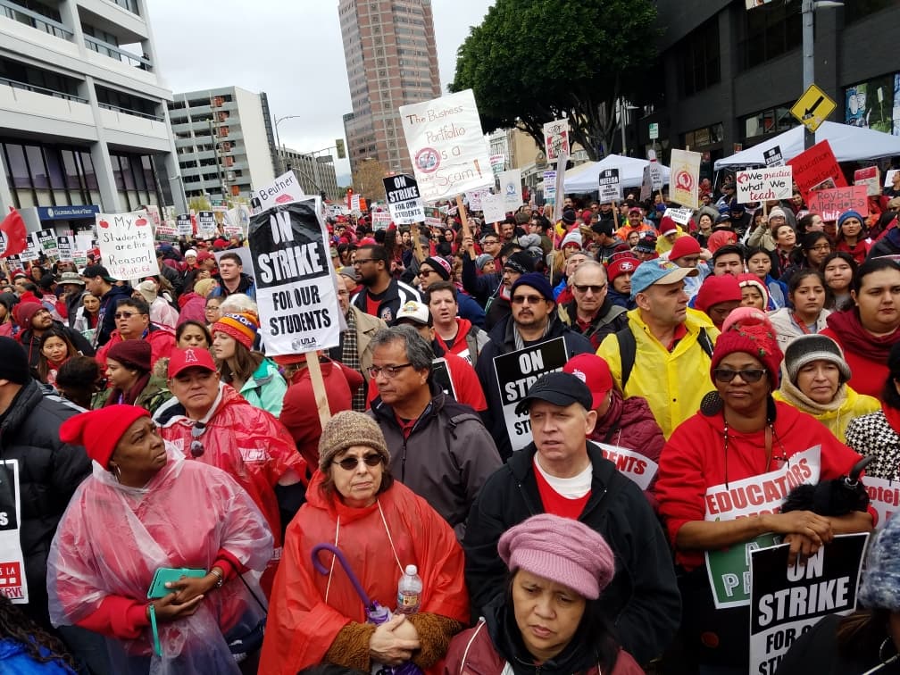 Por qué detrás de la huelga de maestros de Los Ángeles están los estudiantes latinos