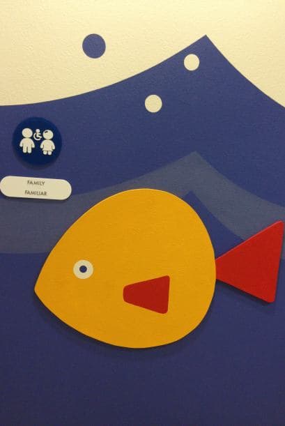 Todas las áreas tienen un carácter familiar, para que mientras los niños reciben el tratamiento adecuado, sus papás puedan observarlos e incluso participar con ellos.