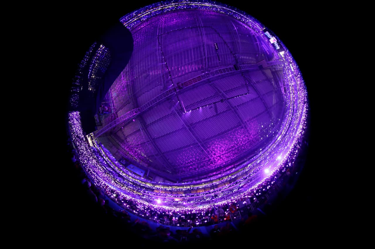 El popular cantante se presentó en el show de medio tiempo del partido entre New England Patriots y Philadelphia Eagles con sus éxitos de hoy y siempre.