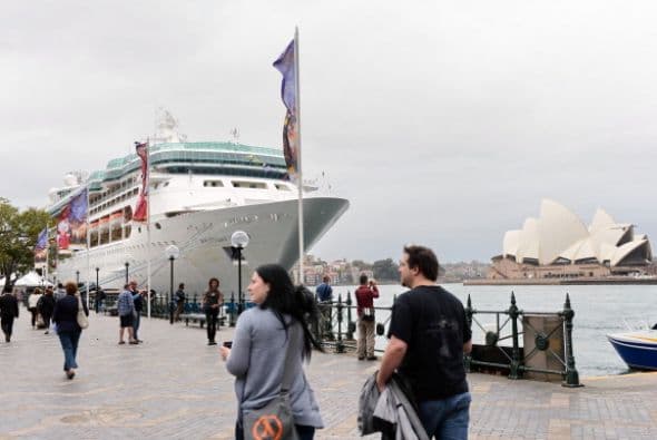 A pesar de que los australianos trabajen periodos laborales muy largos, son los que más están satisfechos con su vida, su vivienda y sus ingresos, esto hace que disfruten su trabajo.