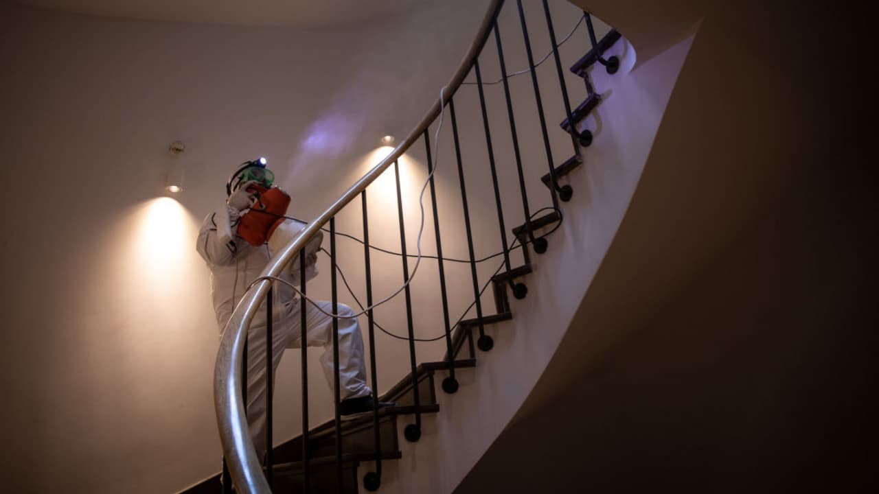 Enfermera recibe una agradable sorpresa para no llevar el coronavirus a su hogar