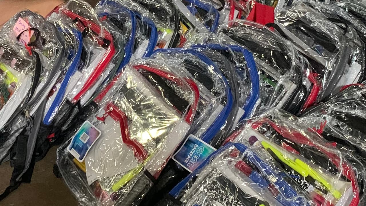 El punto de distribución será en el número 6300 de Chimney Rock al suroeste de Houston.