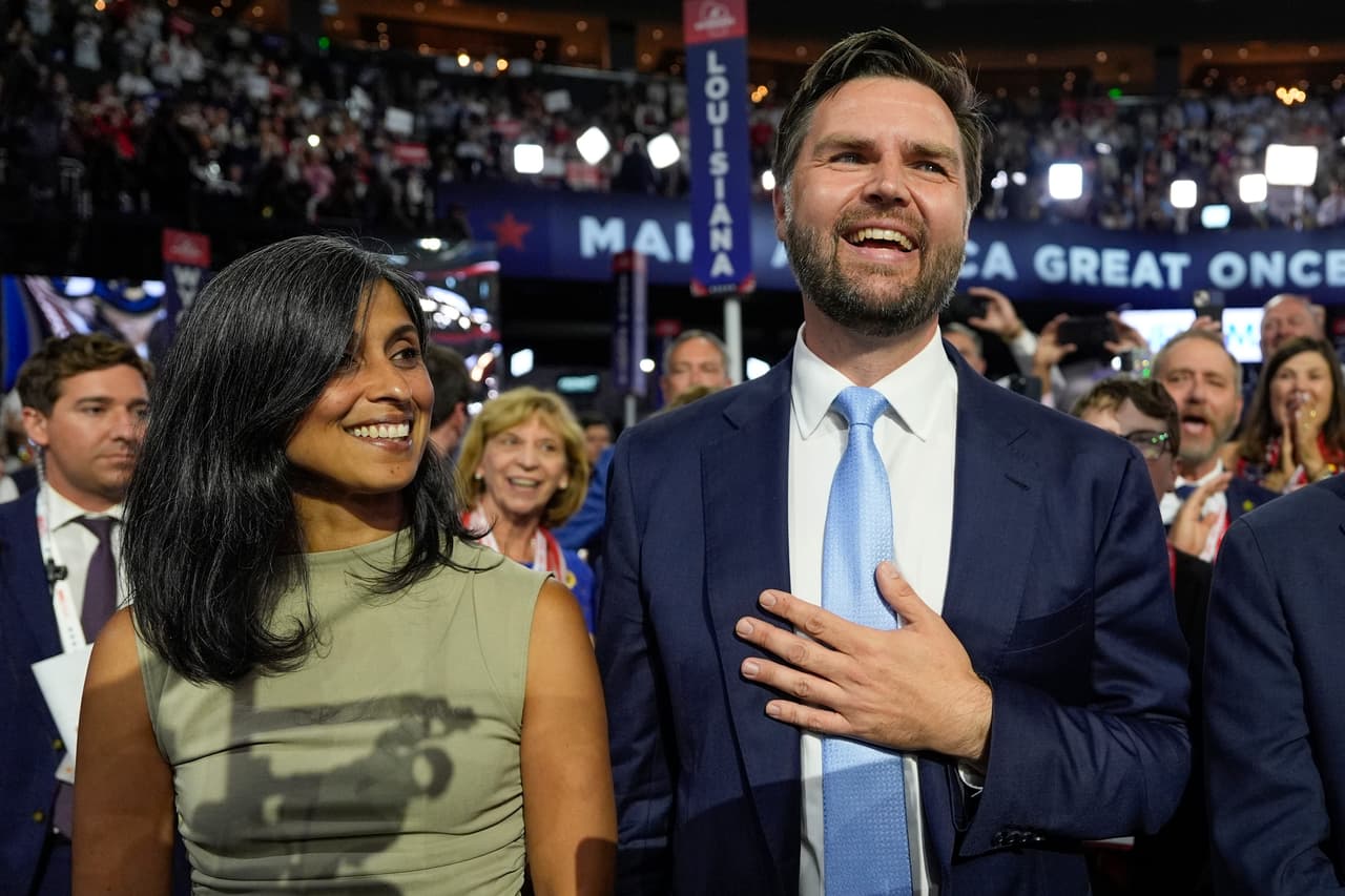 Quién es Usha Vance, la esposa india de JD Vance, el "heredero de MAGA" y candidato a vicepresidente de Donald Trump
