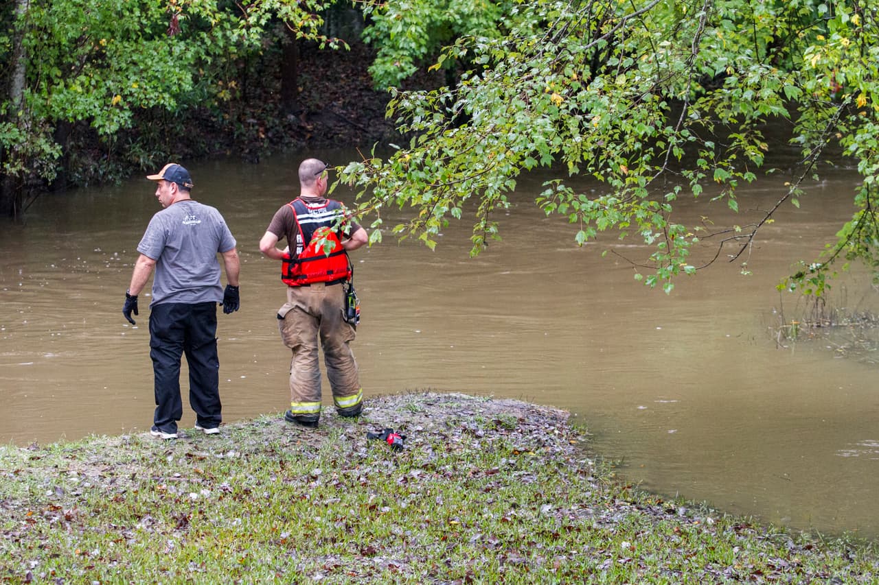 Hallaron el cadáver de una bebé en un arroyo de Carolina del Sur