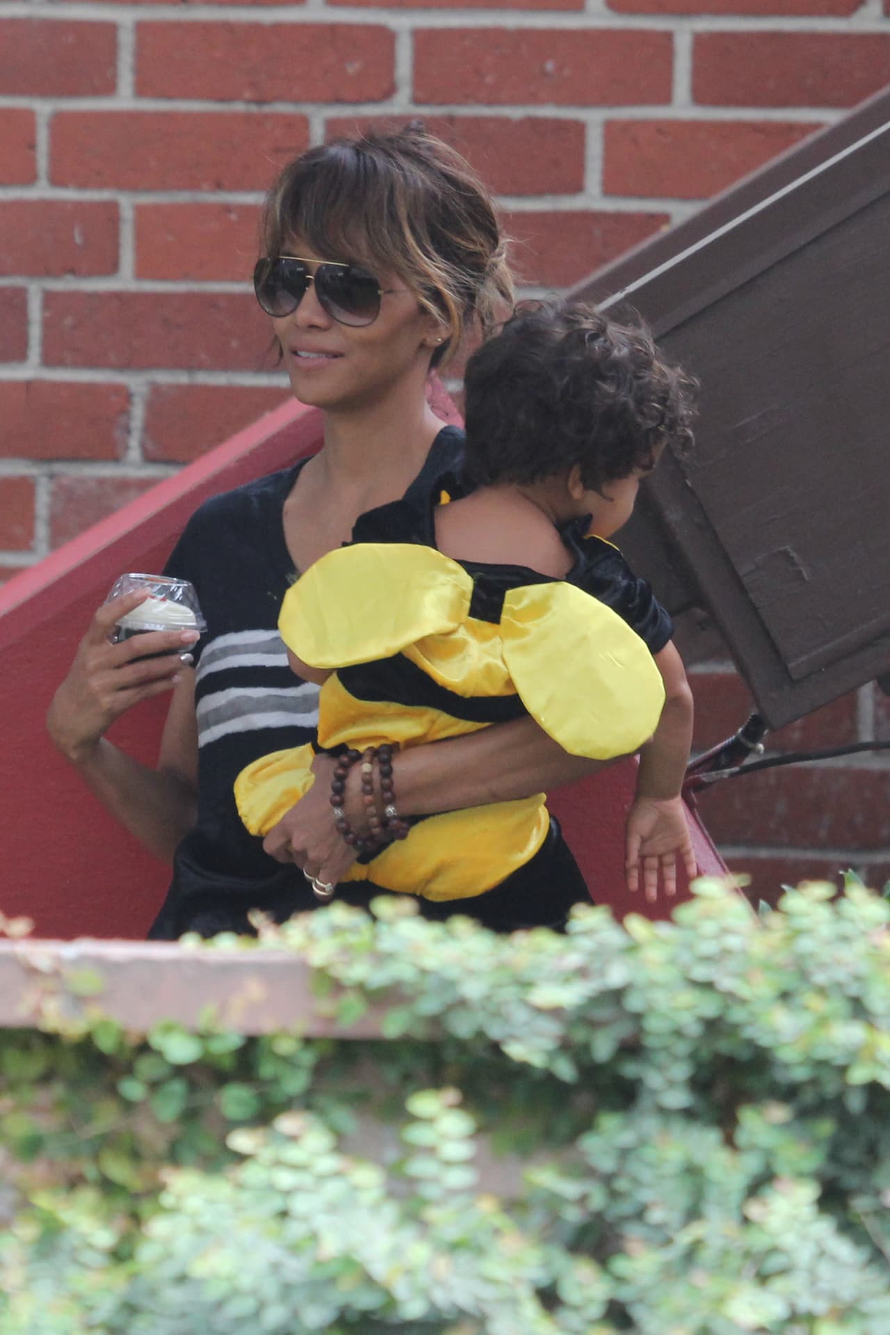 ¡Pensó en el estómago de sus dos hombres favoritos!