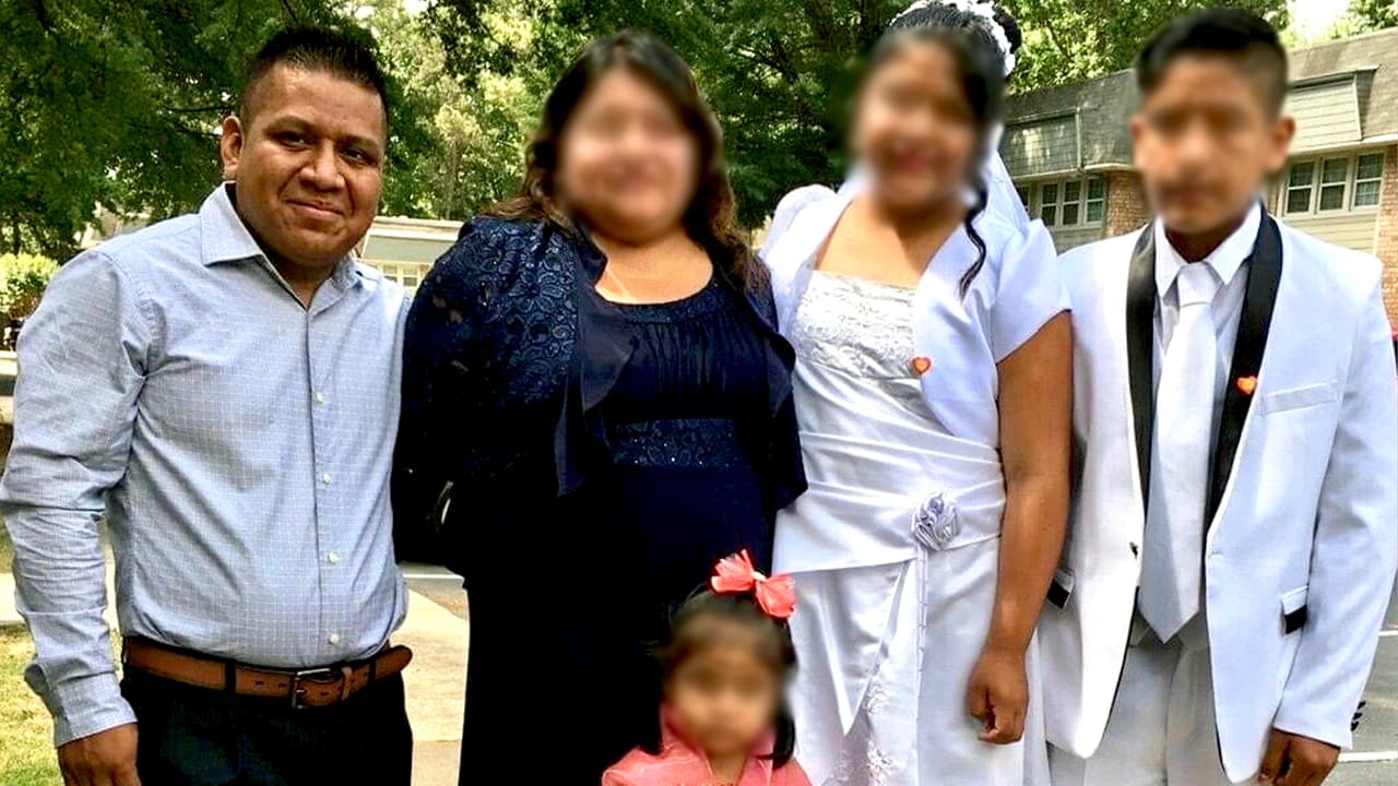 <a href="https://www.univision.com/local/atlanta-wuvg/muere-por-coronavirus-inmigrante-hispano-bajo-custodia-de-ice">Santiago Baten Oxlaj</a>
<br>
<br>En mayo, 
<b>Santiago Baten Oxlaj</b>, de 34 años, de Guatemala, murió en mayo de 2020 de COVID-19 en el mismo hospital, donde había estado hospitalizado desde el 17 de abril. También estuvo detenido en Stewart.