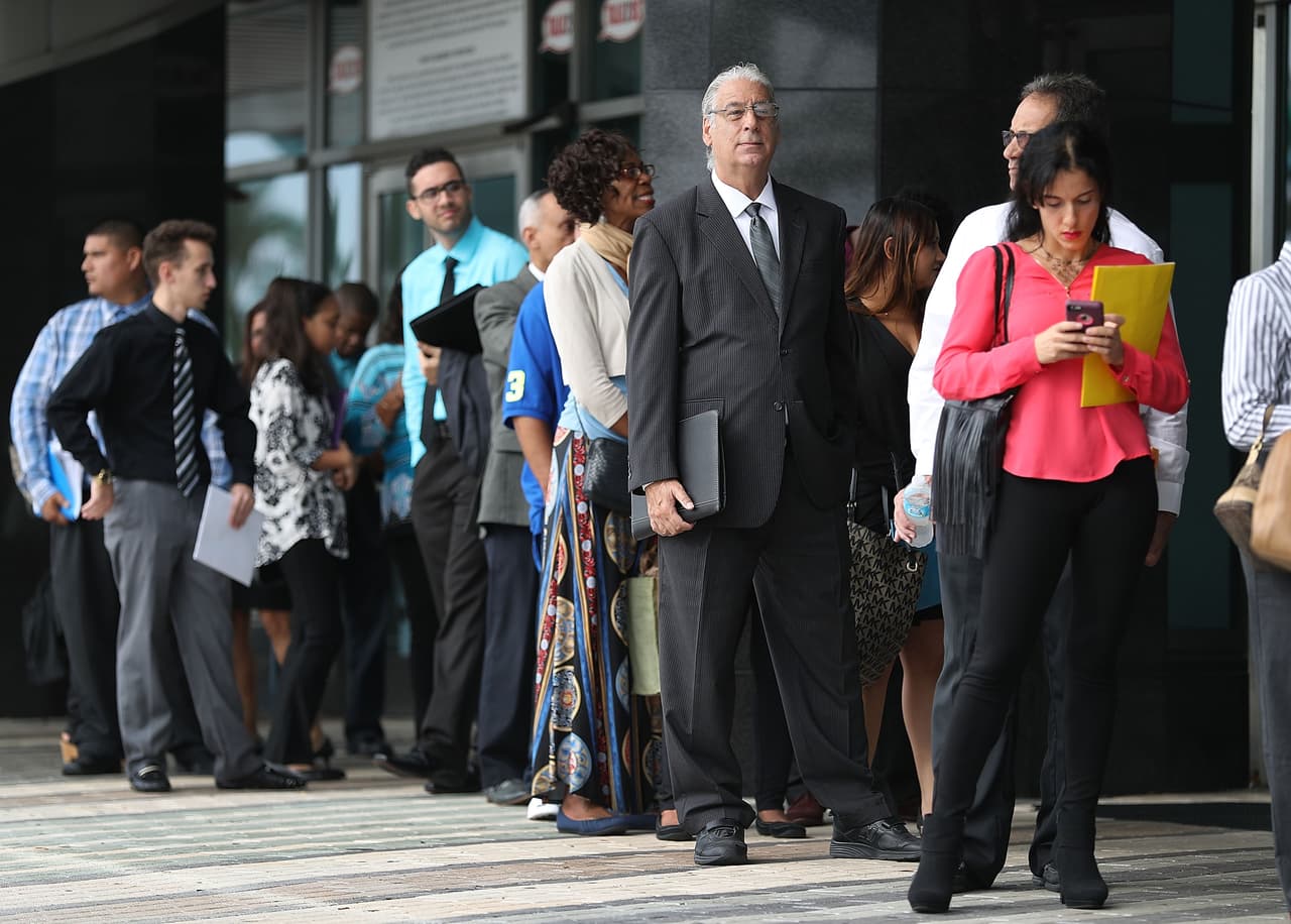 Es mentira que Trump ha generado 600,000 empleos en los 100 días, como él dijo