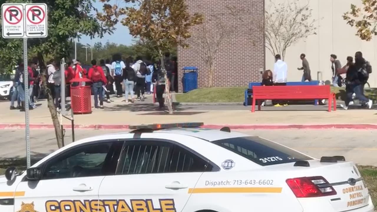 Los estudiantes aseguran que han reportado el comportamiento de algunos entrenadores con los directores y consideran que no se han tomado medidas.