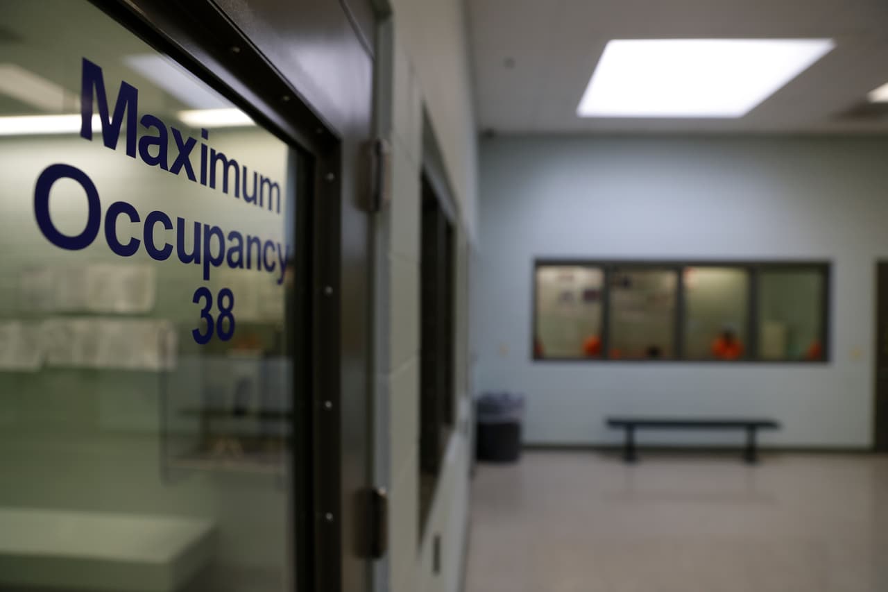 Jasmine Mooney, actriz canadiense de American Pie, fue detenida por ICE y pasó 12 días en celdas migratorias: "Nunca vi algo tan inhumano"