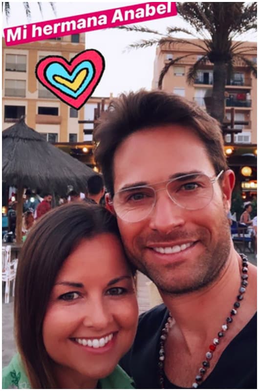 <b>Sebastián tiene otra hermana, Anabel,</b> quien también vive en España.
<br>