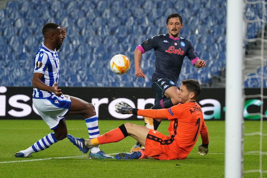 Napoli se lleva la victoria ante la Real Sociedad por la mínima. Los de Gatusso se llevan los tres puntos, pero siguen segundos en la tabla de grupo. Un partido polémico pero finalmente Matteo Politano se asegura de darle el gane su equipo durante la segunda jornada de la Europa League