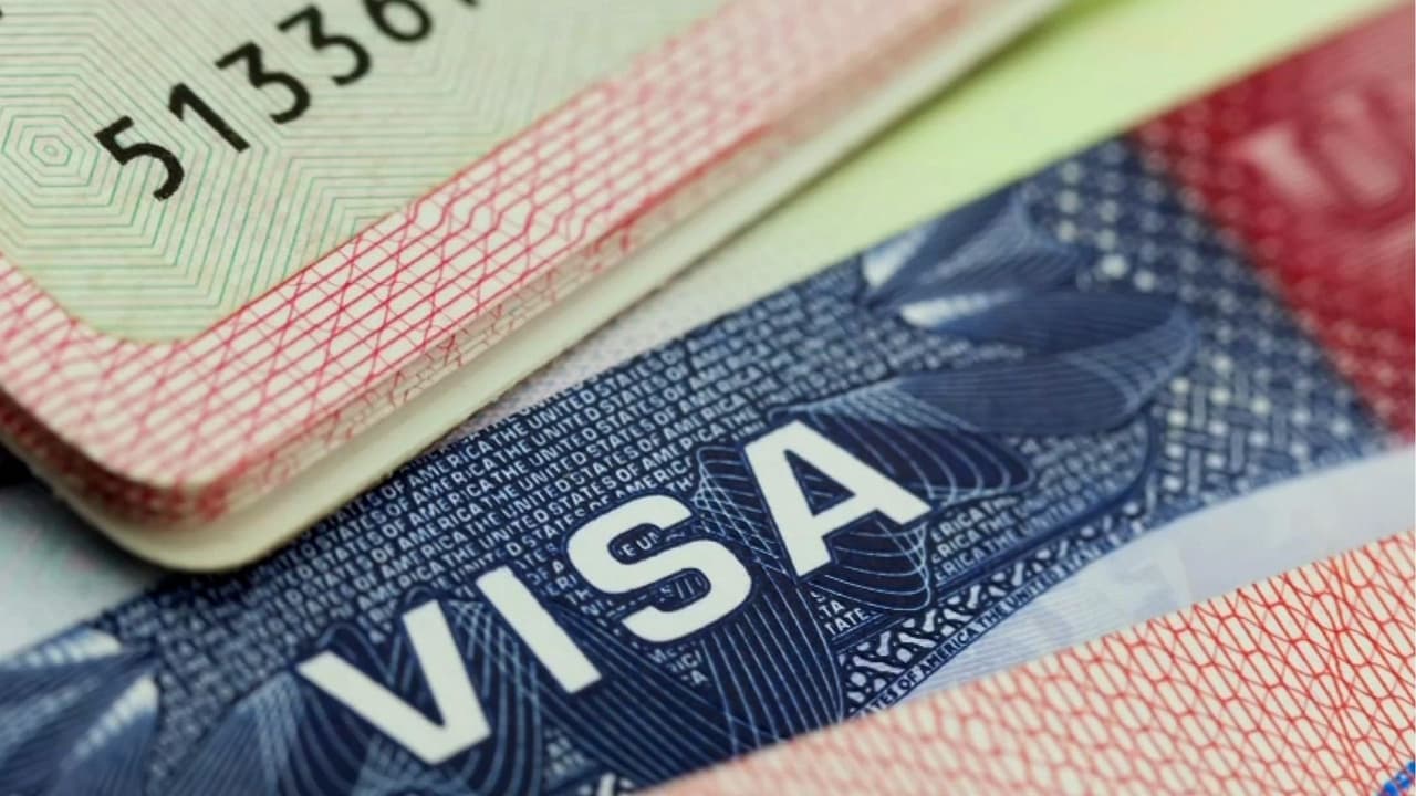 EEUU reduce la emisión de visas: inmigrantes y trabajadores calificados enfrentan nuevas dificultades