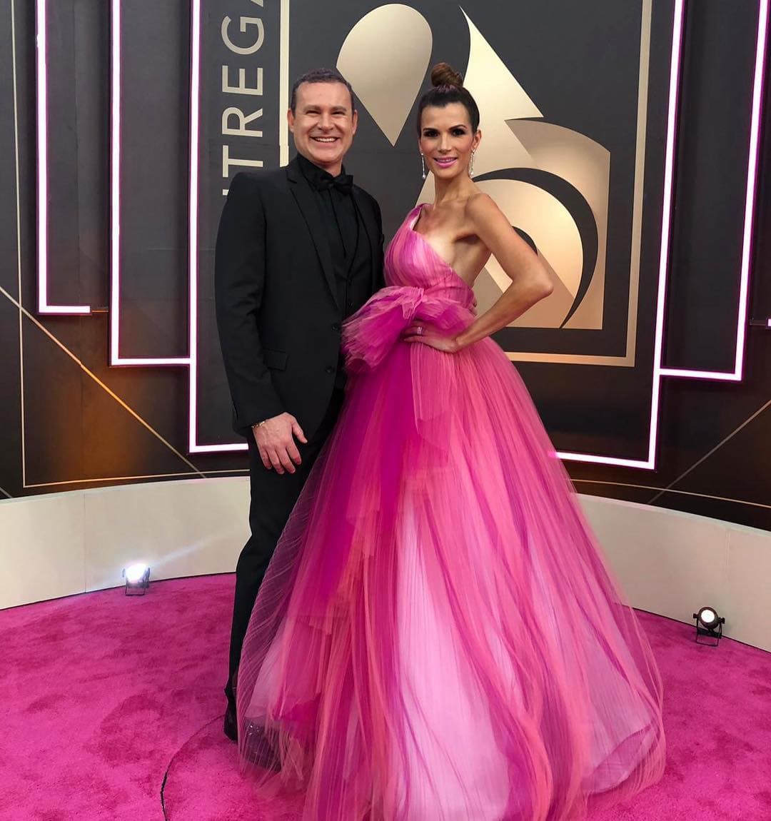 Alan Tacher mantiene un feliz matrimonio con Cristy Bernal, actriz y presentadora mexicana, quien recientemente le dedicó un romántico mensaje en redes sociales.