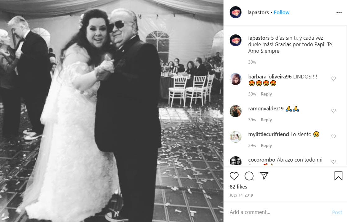 Pastor ha experimentado la maternidad con los tres hijos de su esposo y no pretende tener uno propio: "
<b>Siempre me ha aterrado el embarazo</b>. Soñaba con una familia y he recibido este regalo que me compensa de todo", declaró en 2018 al portal 
<a href="https://www.diezminutos.es/telenovela/por-ella-soy-eva/g1980173/christina-pastor-es-antonia-reyes/" target="_blank">Diez Minutos</a>. 
<br>