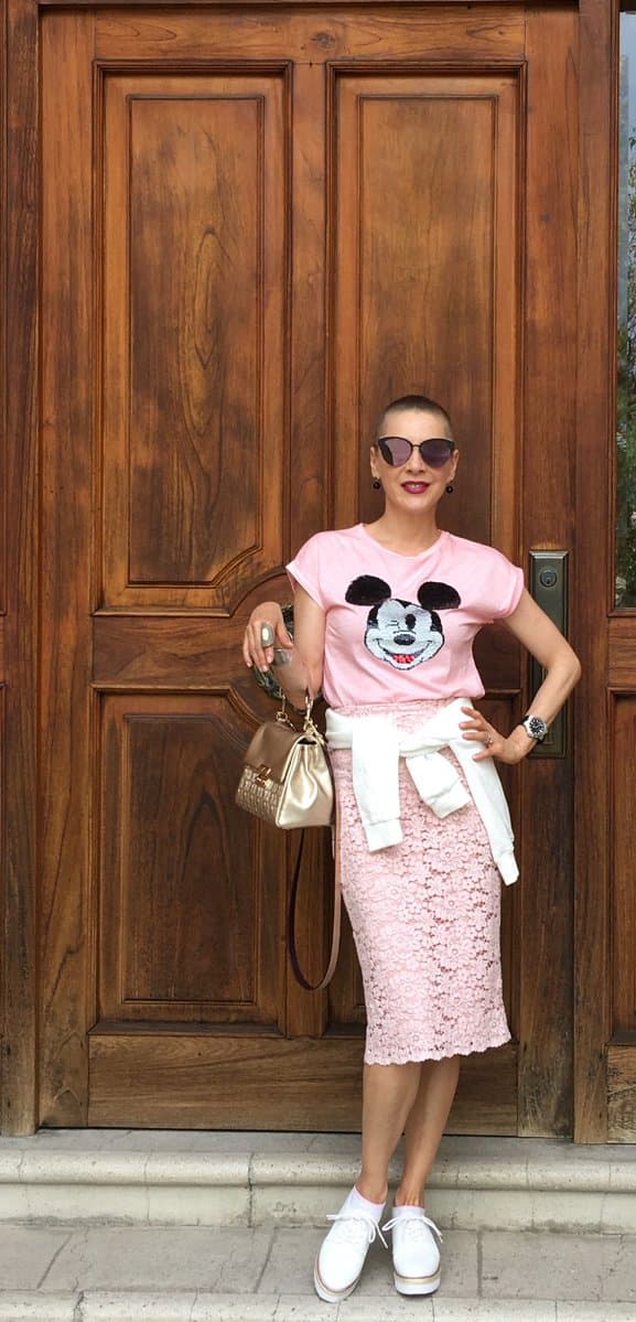 <b><a href="http://www.univision.com/temas/edith-gonzalez">Edith</a></b> ha aprovechado su look para sacarle provecho y lucir espectacular, esto lo notamos en las diferentes imágenes que sube a sus redes sociales, y es que con cualquier atuendo que utilice se ve fabulosa.