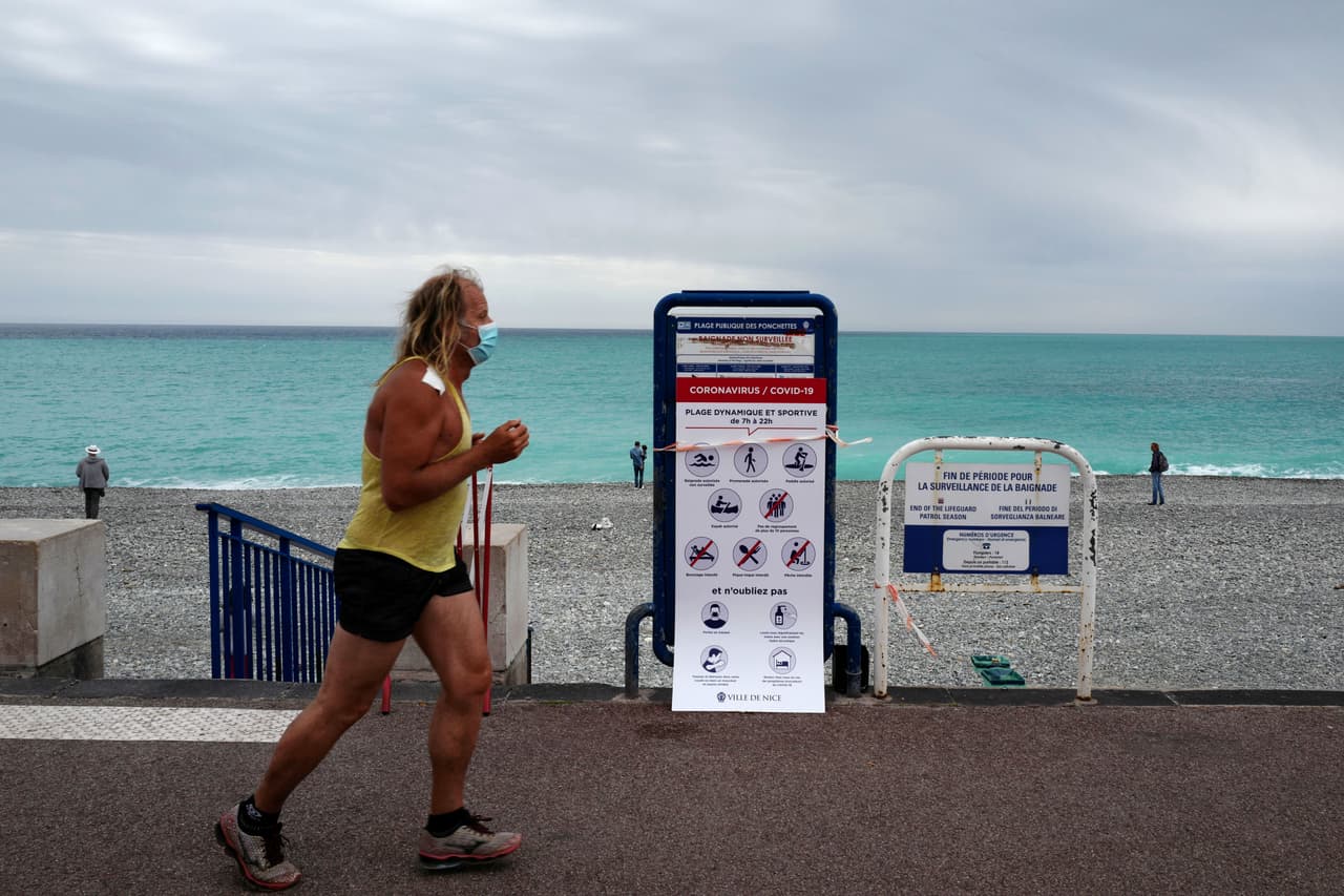 Para conocer este indicador se puede usar un oxímetro de pulso". Este dispositivo "es sencillo y se coloca en el dedo y va a medir la saturación de oxígeno".